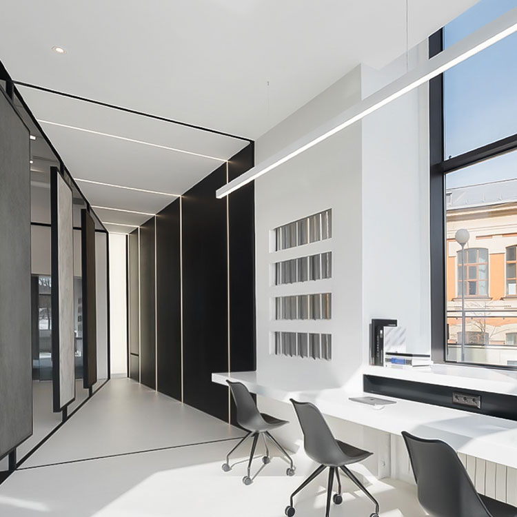 Неліктен қазіргі заманғы үстелге арналған шамдарда сымсыз зарядтау мүмкіндігі бар